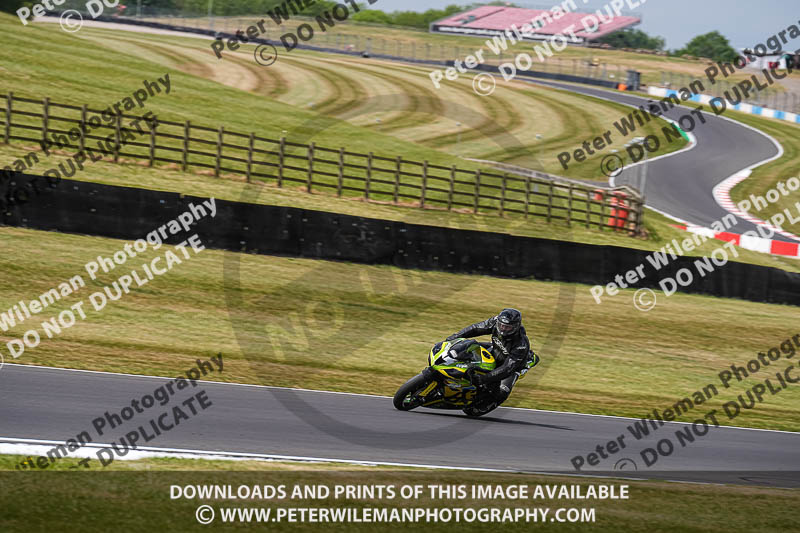 donington no limits trackday;donington park photographs;donington trackday photographs;no limits trackdays;peter wileman photography;trackday digital images;trackday photos